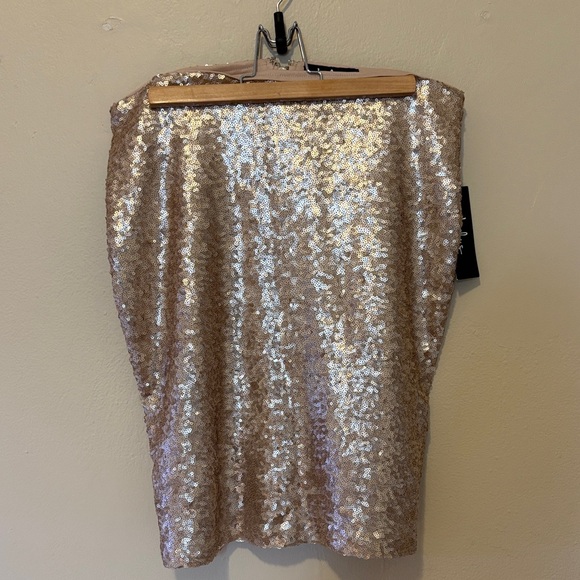 Lulu's Sparkling Sequin Midi Skirt - Picture 1 of 3